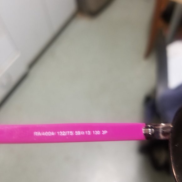 Ralph lauren Sunglasses - Picture 6 of 6